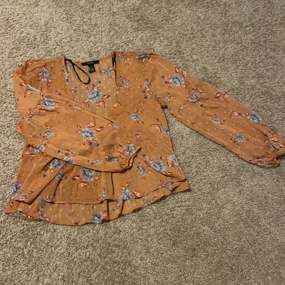 Floral blouse from forever 21 - Picture 3 of 5